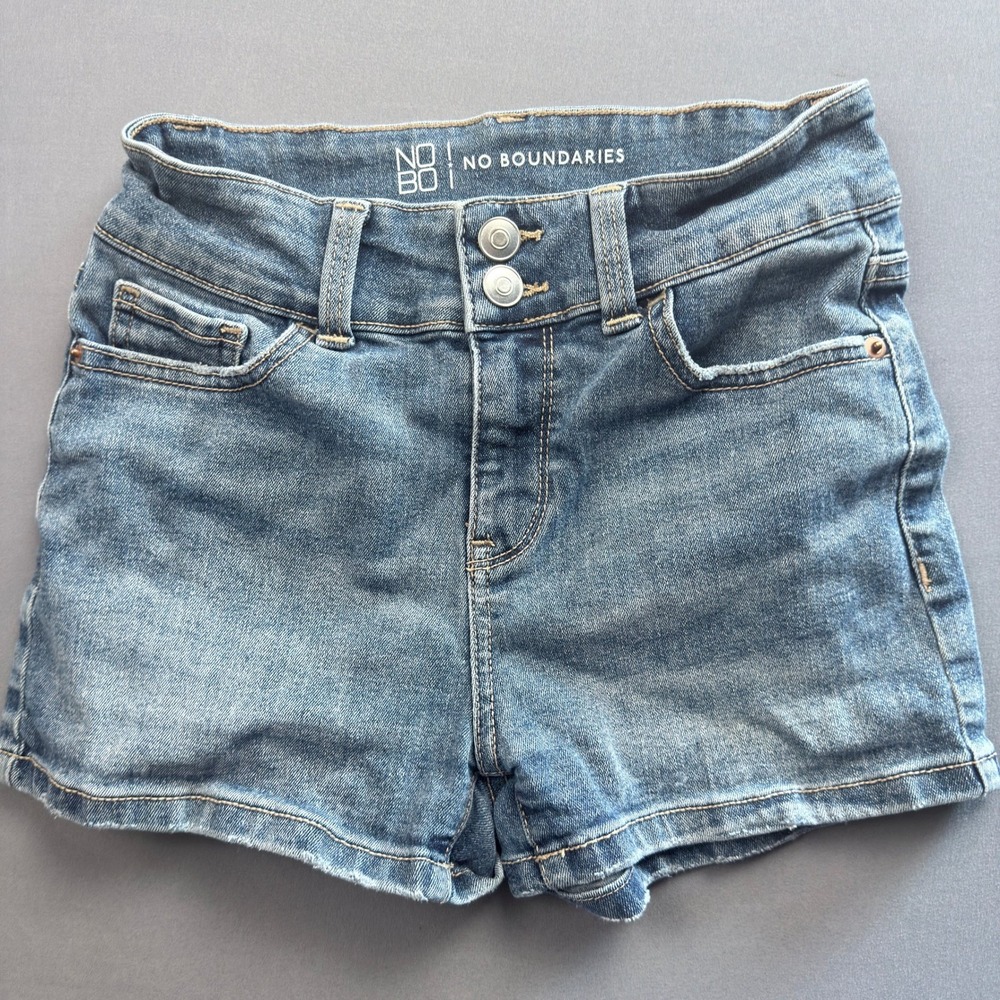 No Boundaries Light‎ Wash High Rise Denim Jean Shorts juniors 1